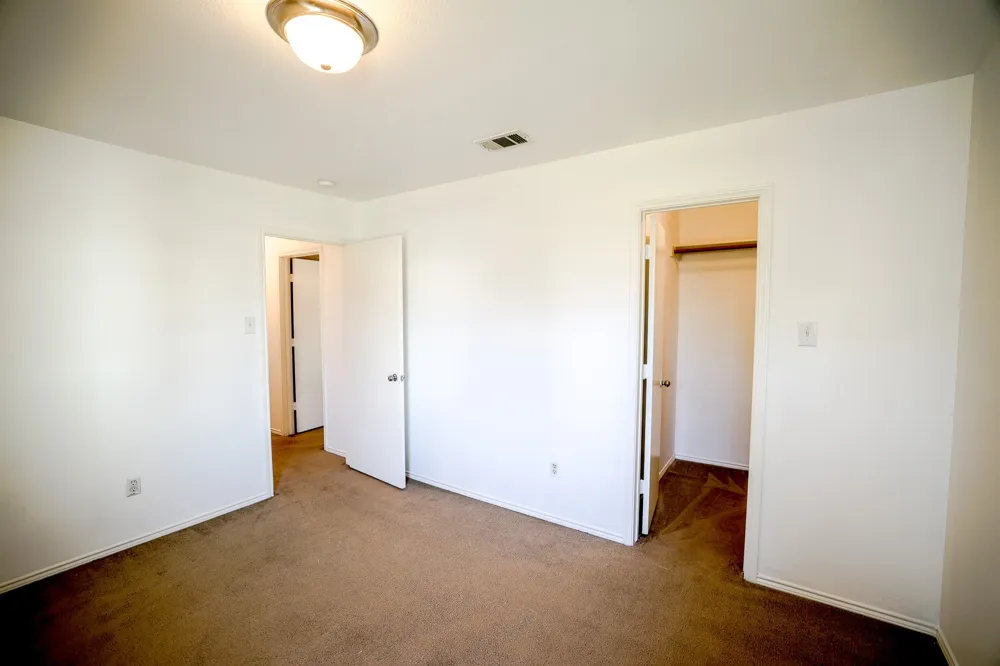1645 Dream Catcher Way Krum, TX 76249