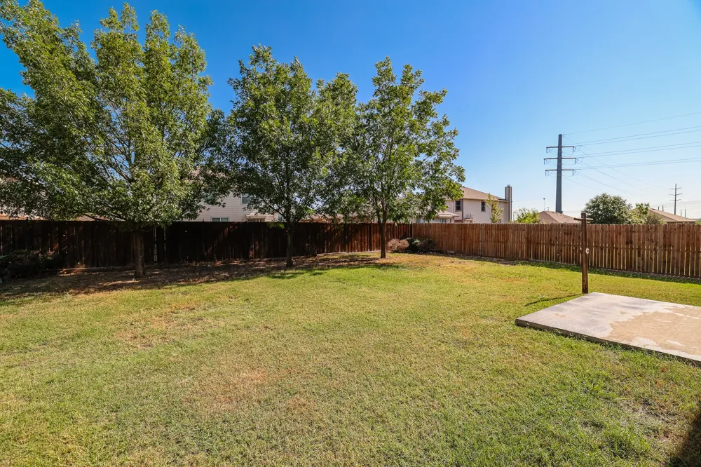 1645 Dream Catcher Way Krum, TX 76249