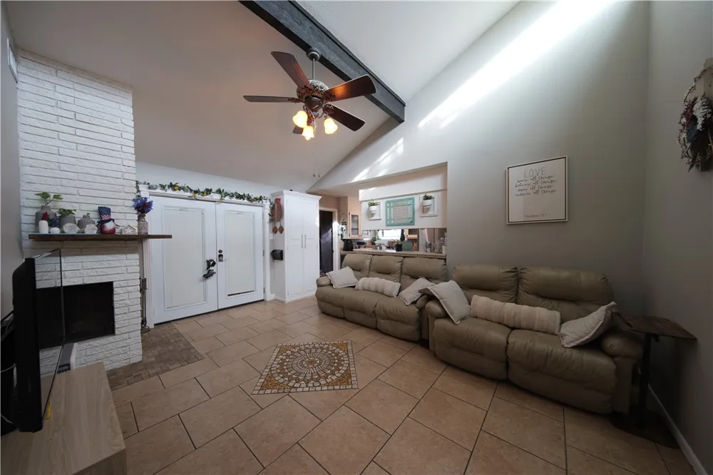11821 Lori Dr Corpus Christi, TX 78410