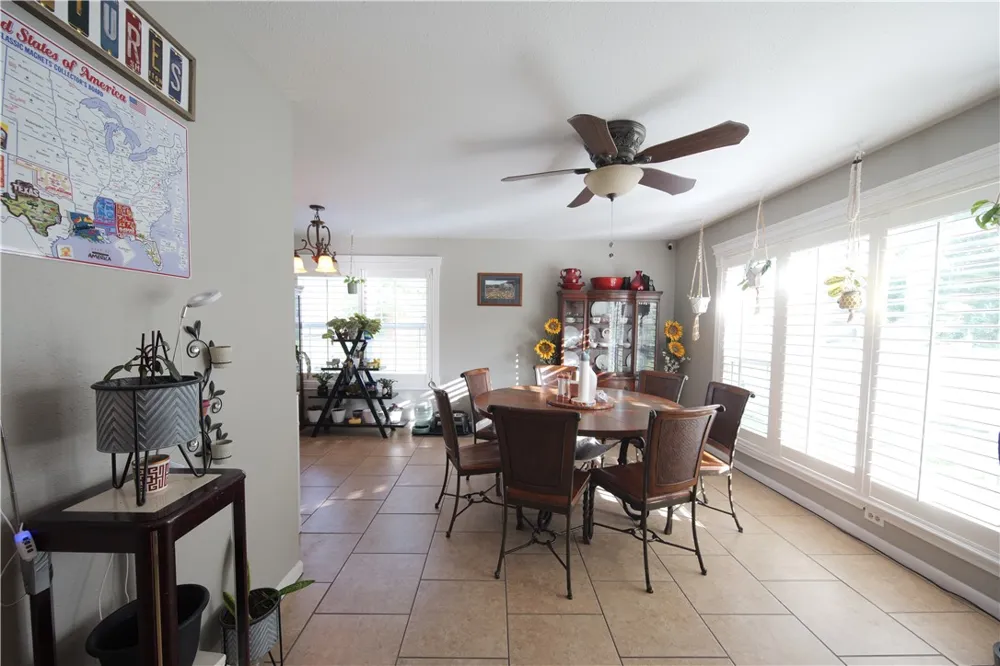 11821 Lori Dr Corpus Christi, TX 78410