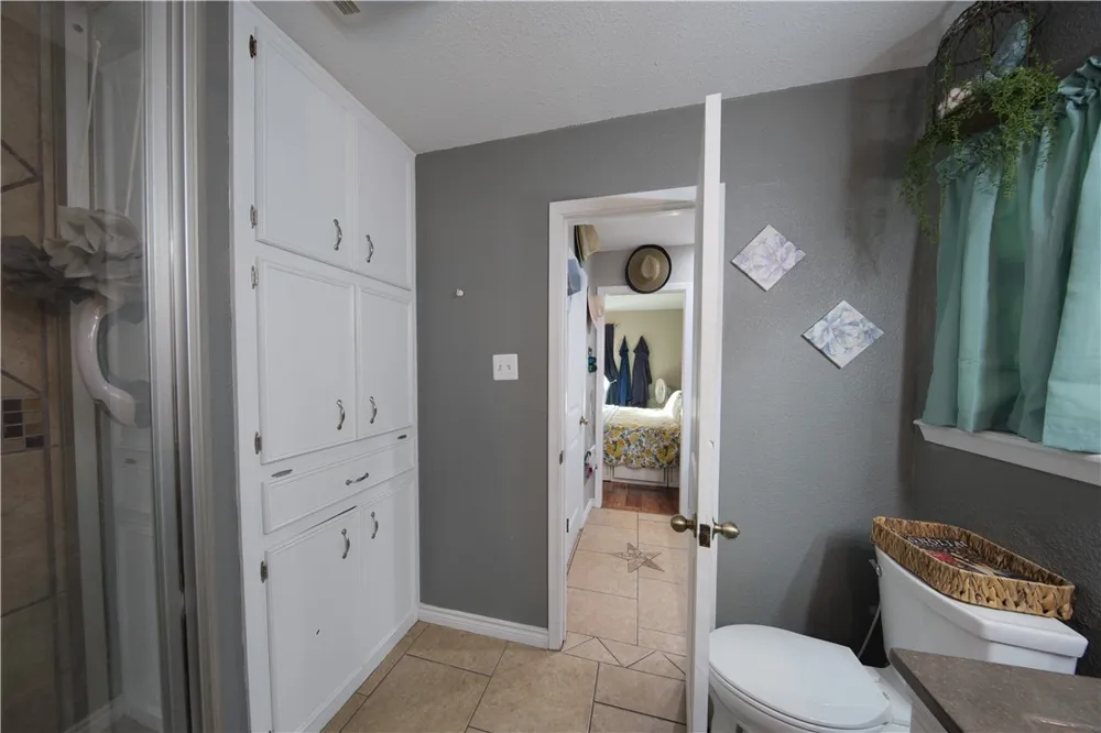 11821 Lori Dr Corpus Christi, TX 78410