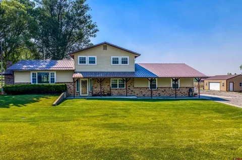 61150 Lobo Drive