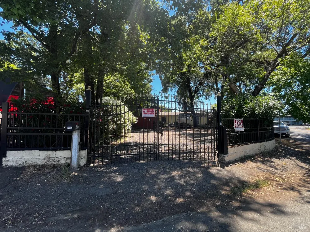 14150 Lakeshore Drive Clearlake, CA 95422