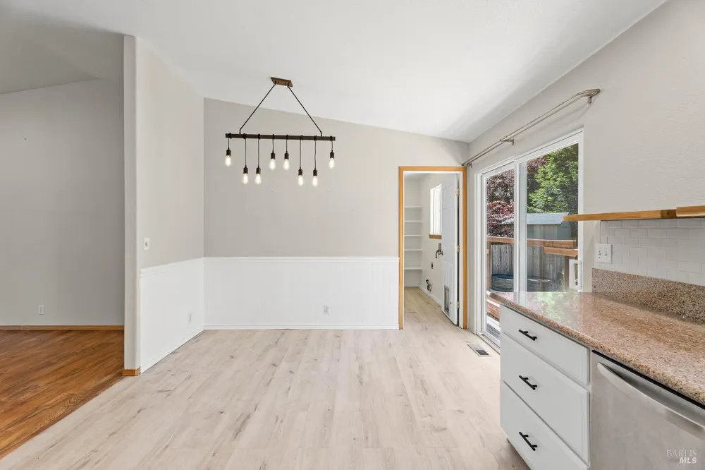 1853 Tulip Place Willits, CA 95490