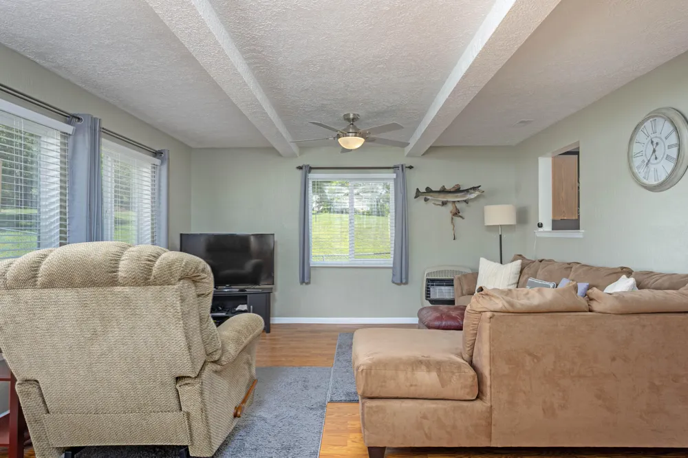 446 Upper Clear Creek Road Spring City, TN 37381