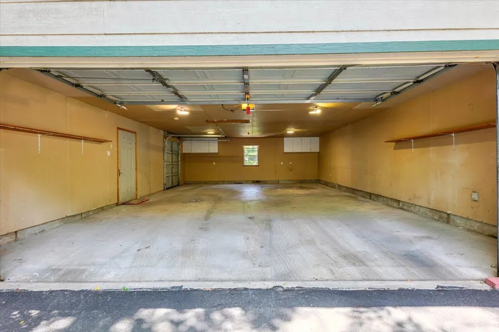 3908 Bandera Drive De Cordova, TX 76049