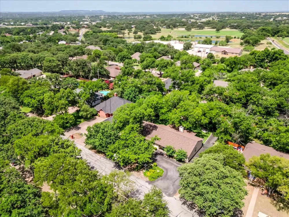 3908 Bandera Drive De Cordova, TX 76049