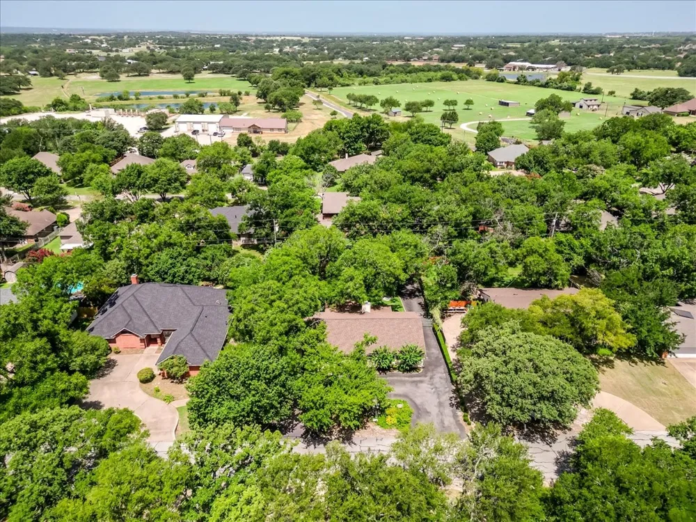 3908 Bandera Drive De Cordova, TX 76049