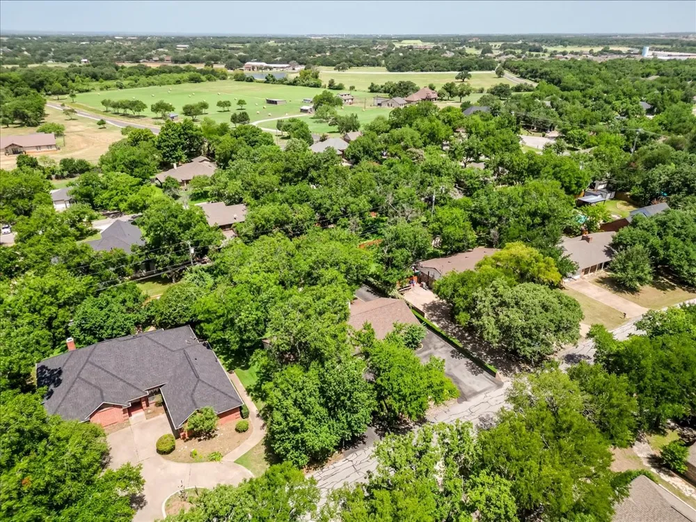3908 Bandera Drive De Cordova, TX 76049