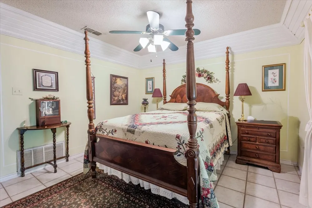 3908 Bandera Drive De Cordova, TX 76049