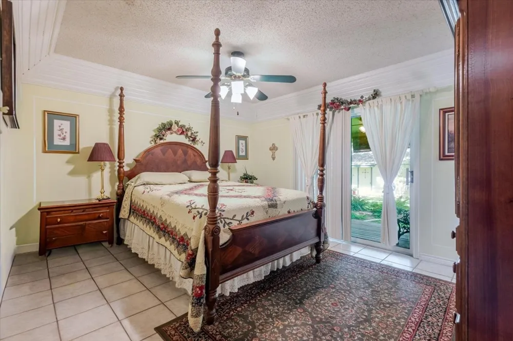 3908 Bandera Drive De Cordova, TX 76049
