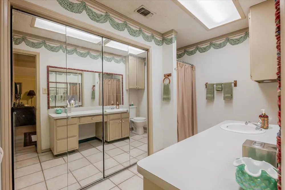 3908 Bandera Drive De Cordova, TX 76049