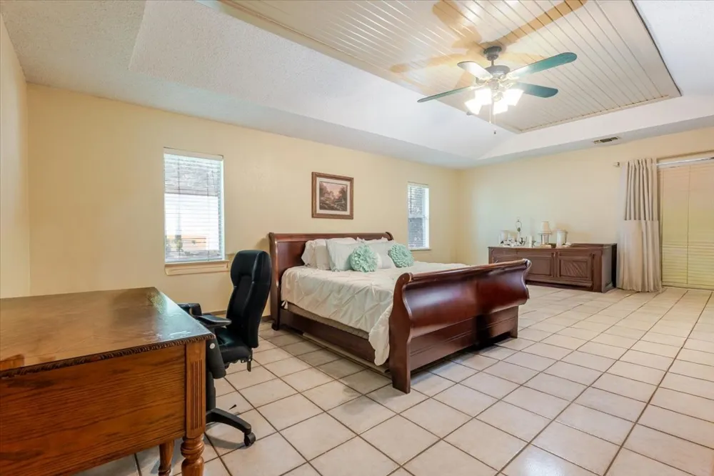 3908 Bandera Drive De Cordova, TX 76049