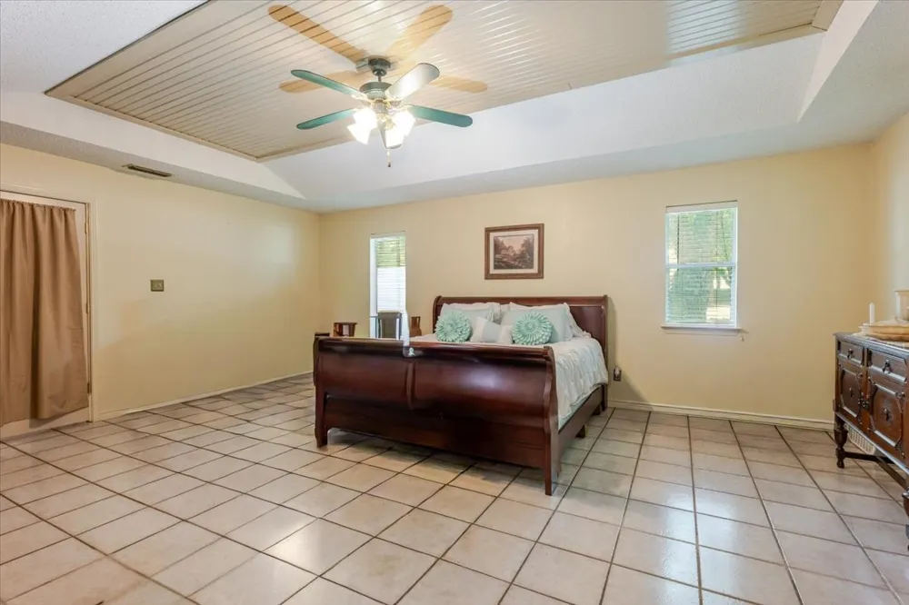 3908 Bandera Drive De Cordova, TX 76049