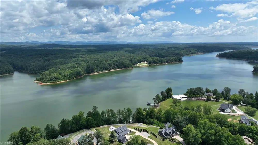 Lot 3 Lakepoint Drive Wilkesboro, NC 28697