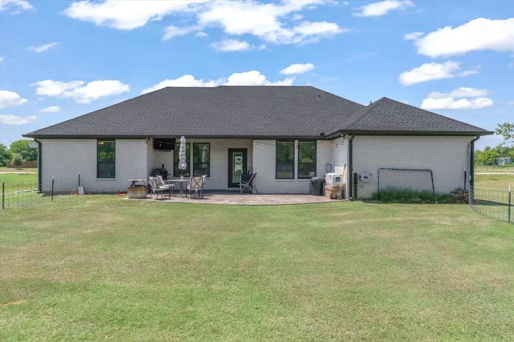 179 Private Road 8641 Canton, TX 75103
