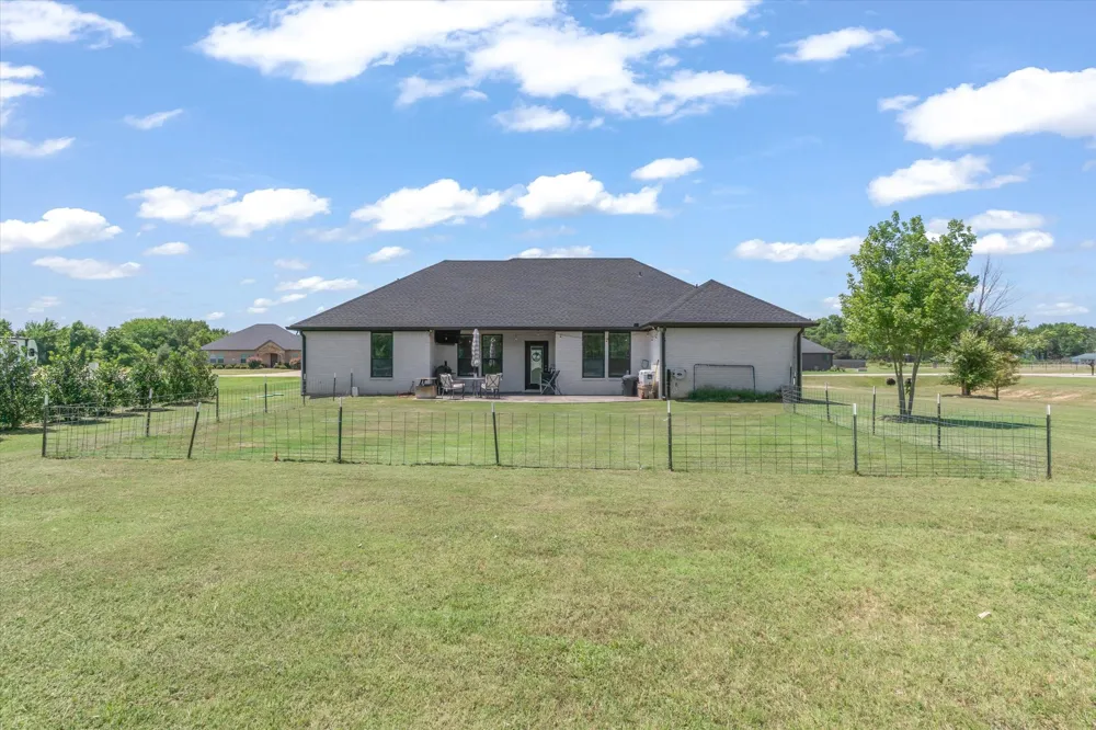 179 Private Road 8641 Canton, TX 75103