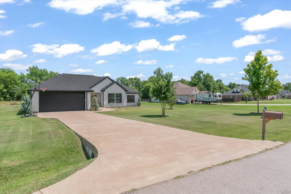 179 Private Road 8641 Canton, TX 75103
