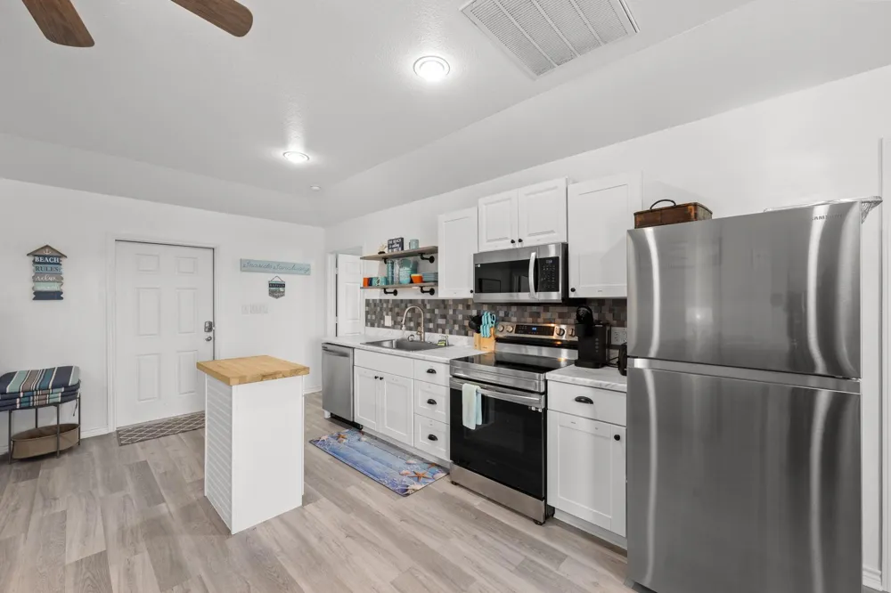 818 Surf Drive Surfside Beach, TX 77541