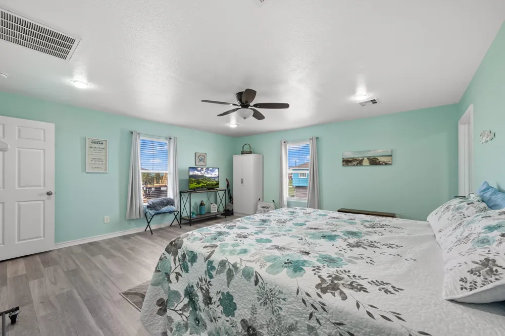 818 Surf Drive Surfside Beach, TX 77541