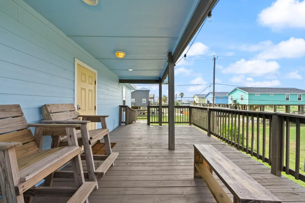 818 Surf Drive Surfside Beach, TX 77541