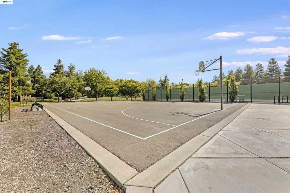 4071 Ghiotti Dr Pleasanton, CA 94588