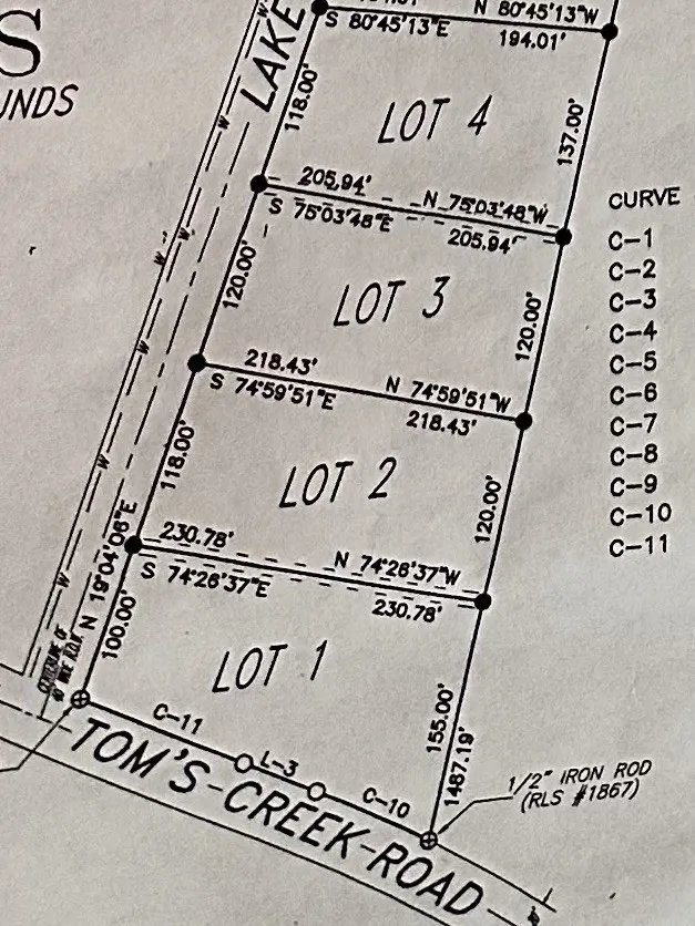 3 Toms Creek Lake Rd Linden, TN 37096