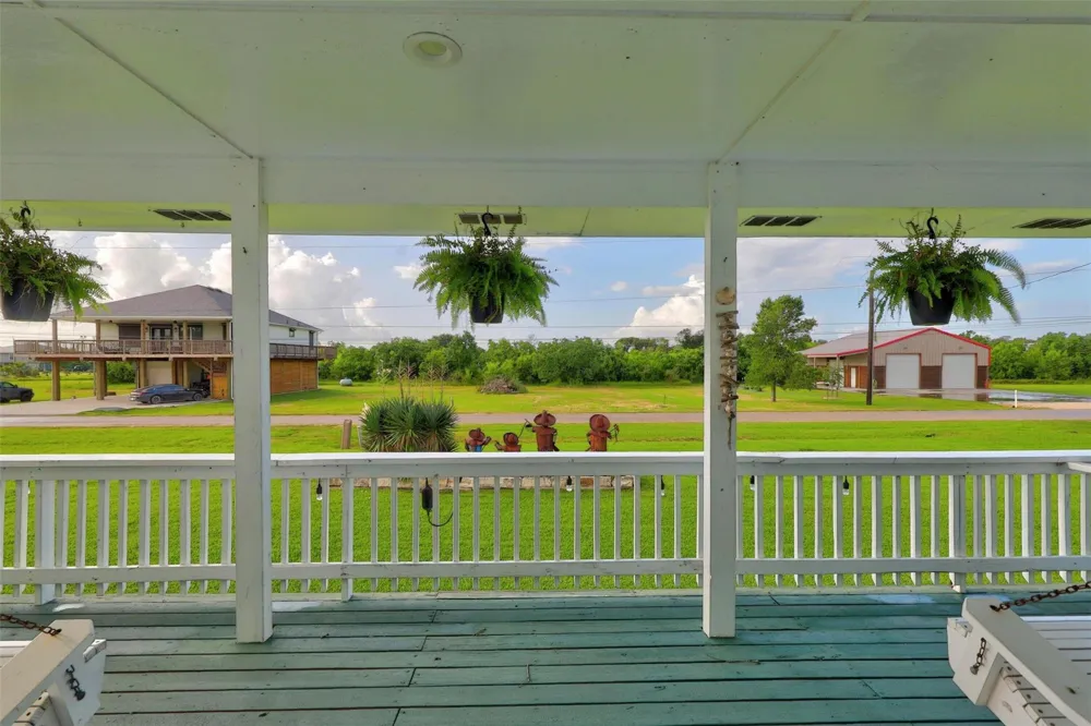 1583 County Road 291 Bay City, TX 77414
