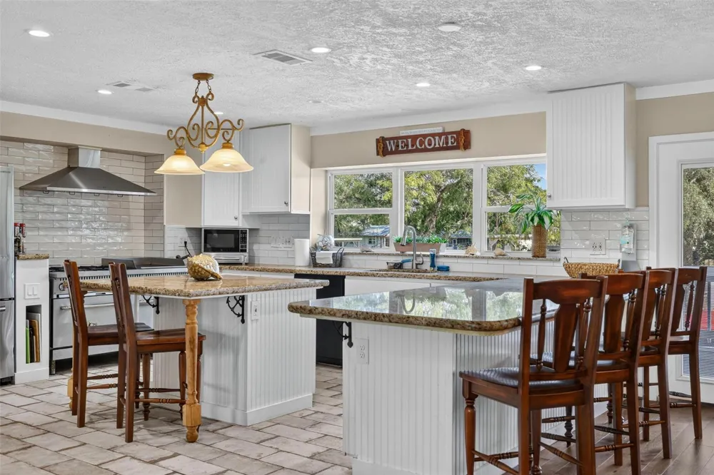 1583 County Road 291 Bay City, TX 77414