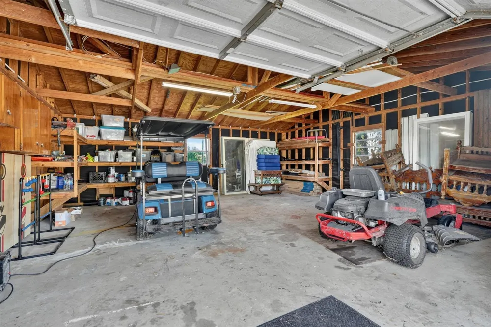 1583 County Road 291 Bay City, TX 77414