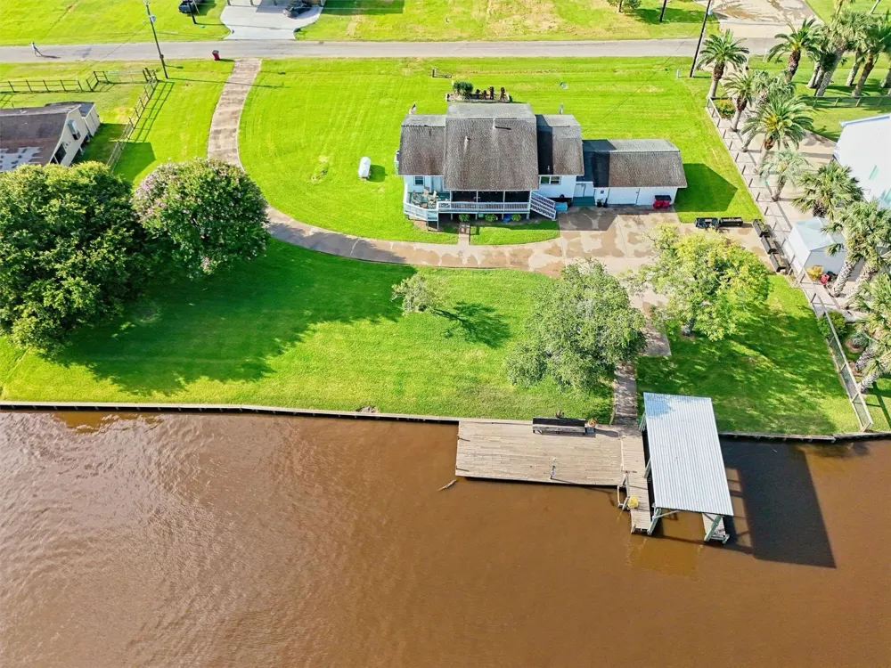1583 County Road 291 Bay City, TX 77414