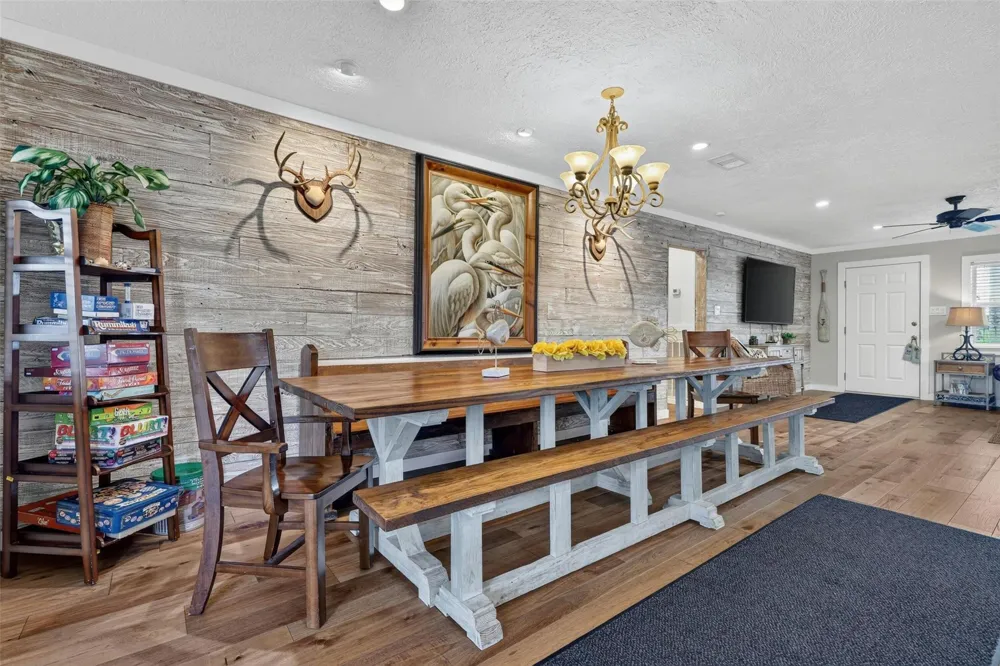 1583 County Road 291 Bay City, TX 77414