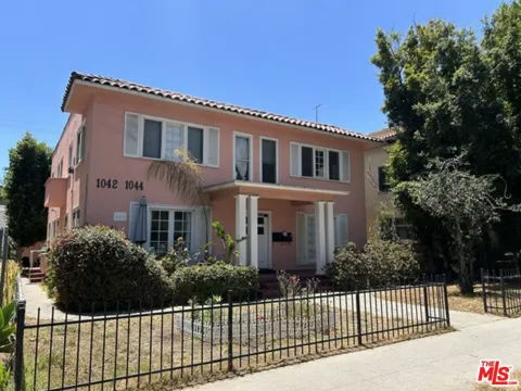 1042 2nd Street #3