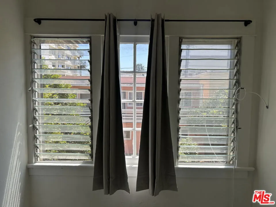 1042 2nd Street #3 Santa Monica, CA 90403