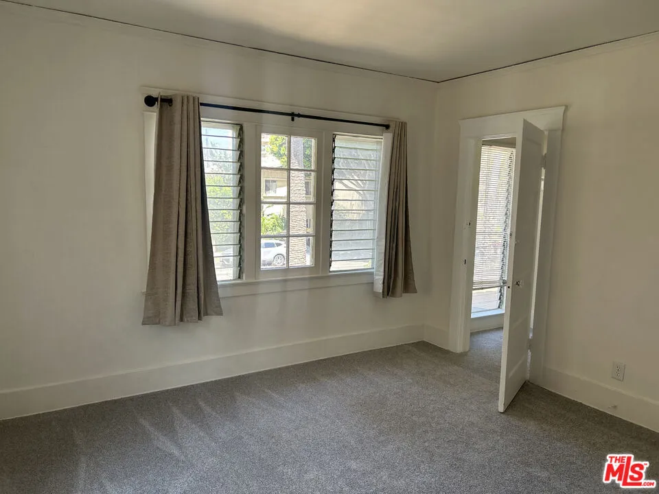 1042 2nd Street #3 Santa Monica, CA 90403