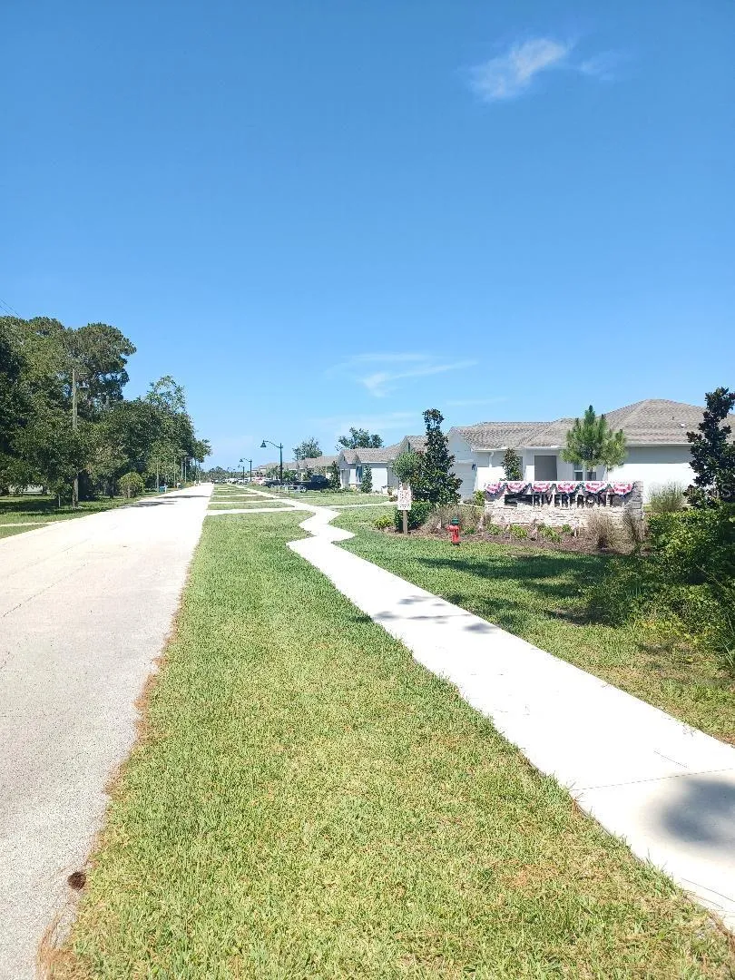 173 RIVER FRONT WAY Edgewater, FL 32141