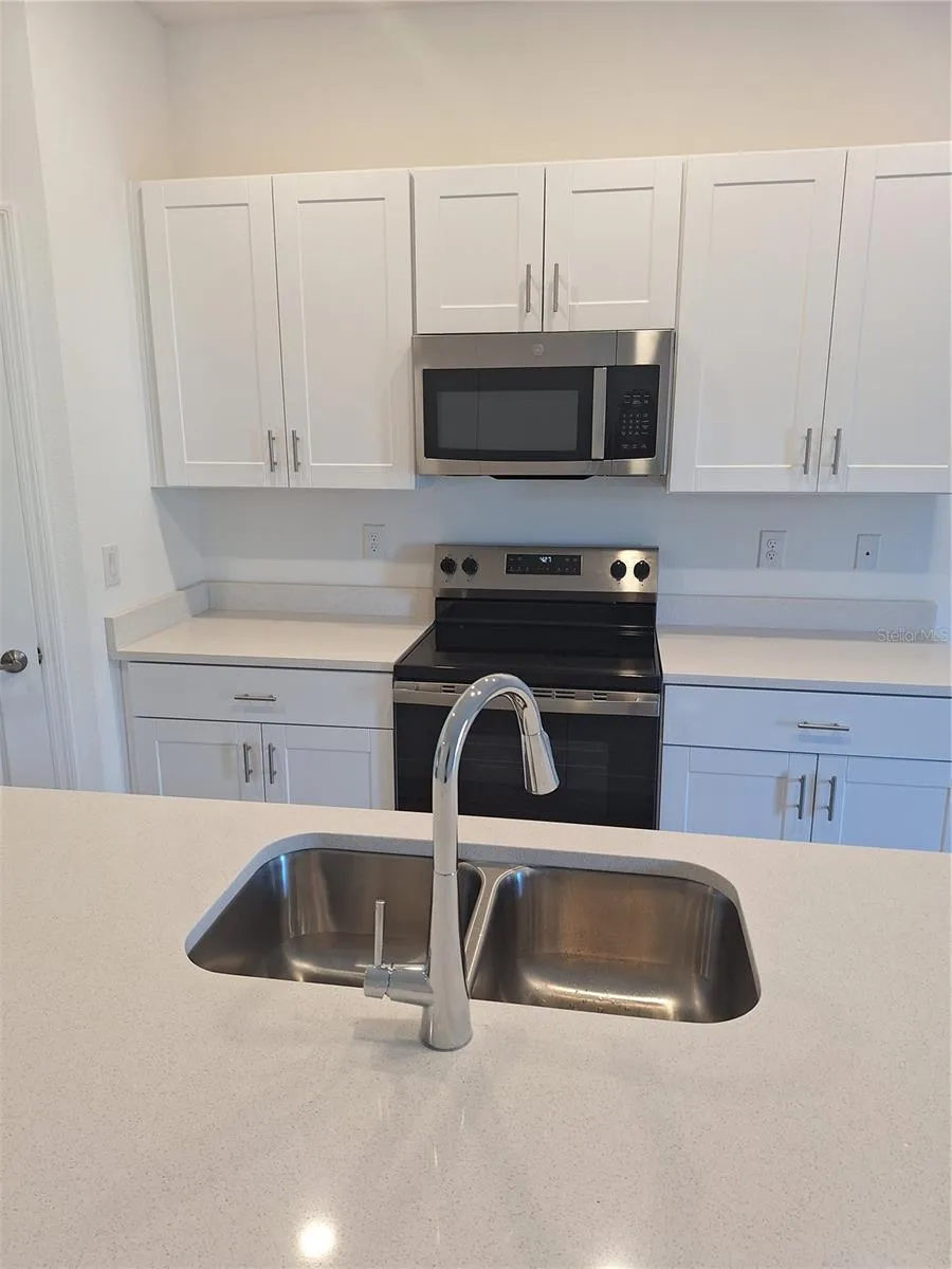 173 RIVER FRONT WAY Edgewater, FL 32141