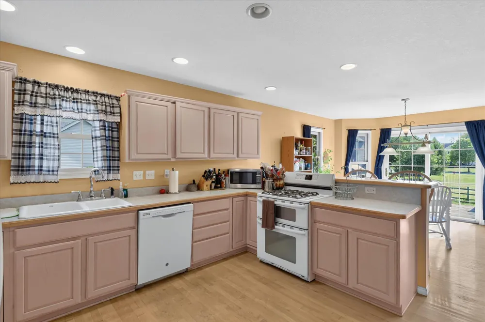 812 Derby Drive Tecumseh, MI 49286
