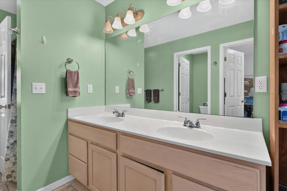 812 Derby Drive Tecumseh, MI 49286