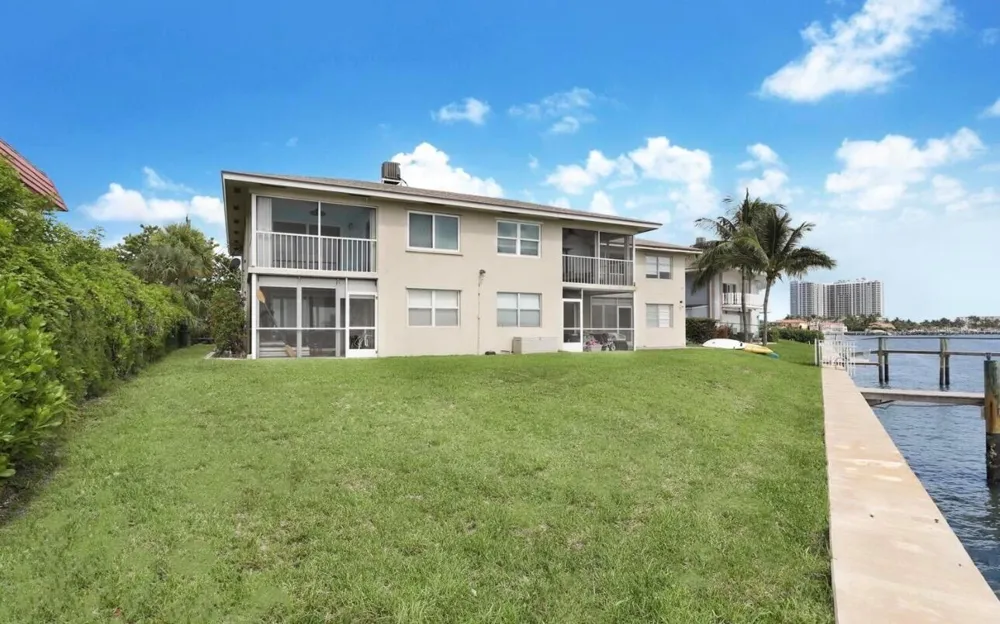 370 Wilma Circle #6 Riviera Beach, FL 33404