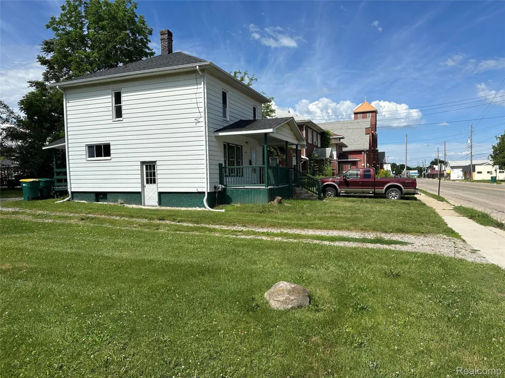 826 E Mount Morris Street Mt Morris City, MI 48458