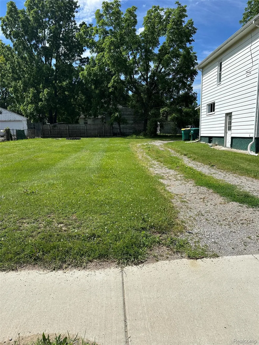826 E Mount Morris Street Mt Morris City, MI 48458