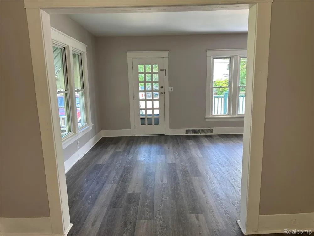 826 E Mount Morris Street Mt Morris City, MI 48458