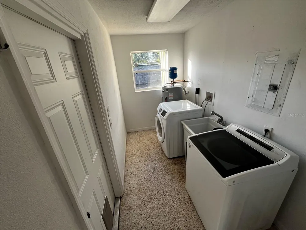 845 EDGEWOOD ROAD Titusville, FL 32780