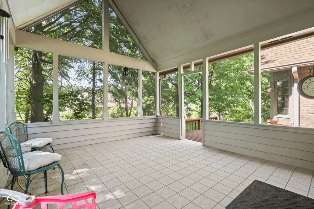179 W Arcadia Mooresville, IN 46158