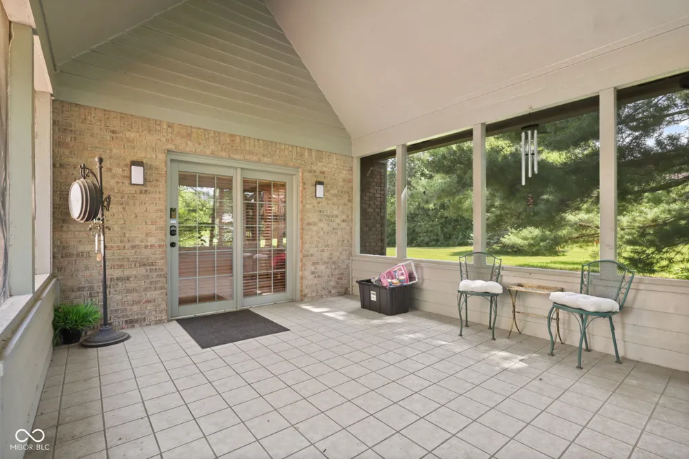 179 W Arcadia Mooresville, IN 46158