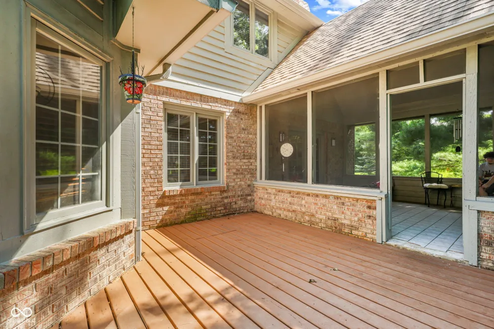 179 W Arcadia Mooresville, IN 46158