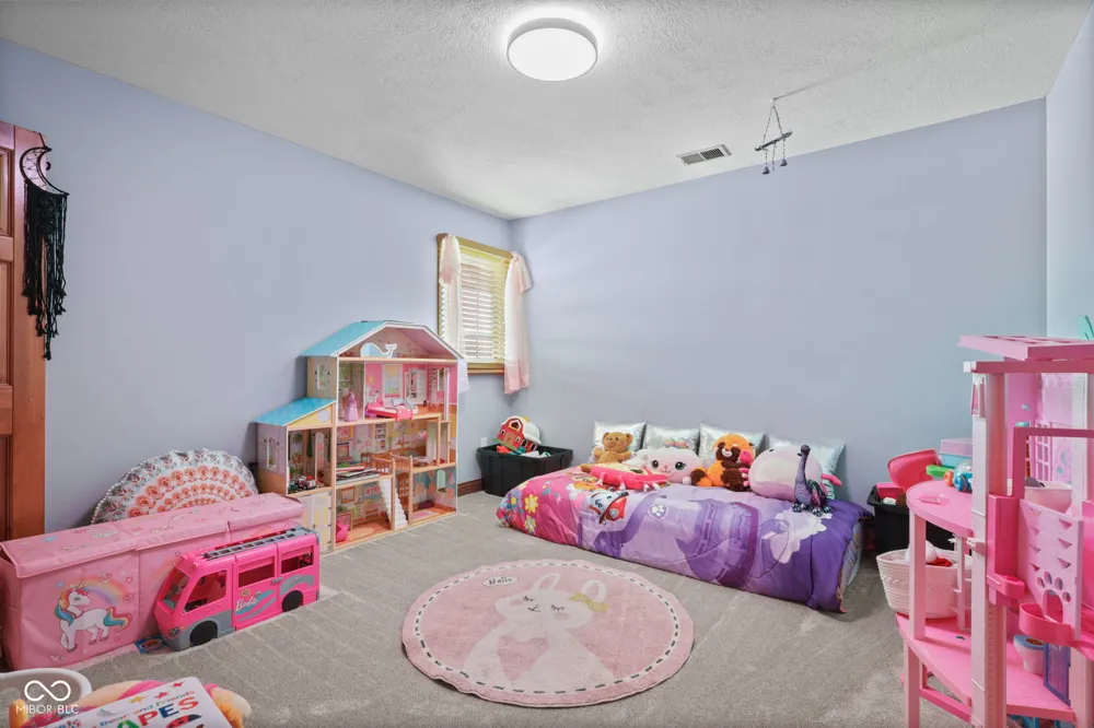 179 W Arcadia Mooresville, IN 46158
