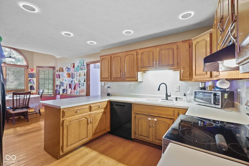 179 W Arcadia Mooresville, IN 46158