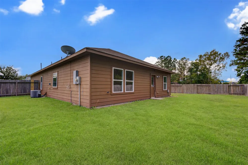 6026 Burnet Bend Avenue Crosby, TX 77532